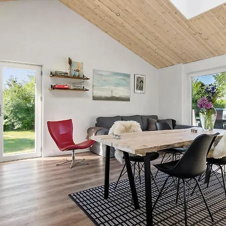 Dom wakacyjny 3 Bedroom Stunning In