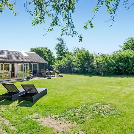 3 Bedroom Stunning In * Odder