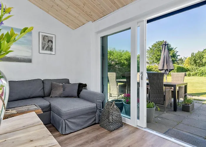 3 Bedroom Stunning In *