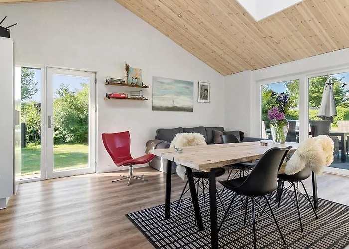 Dom wakacyjny 3 Bedroom Stunning In